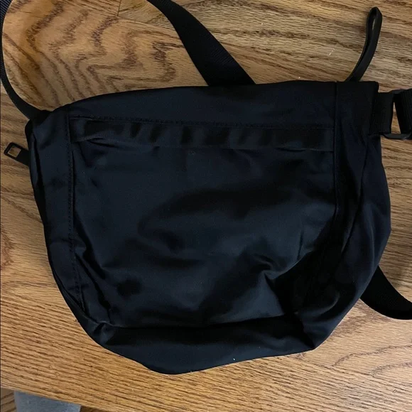 Lululemon Festival Bag - Picture 5 of 7